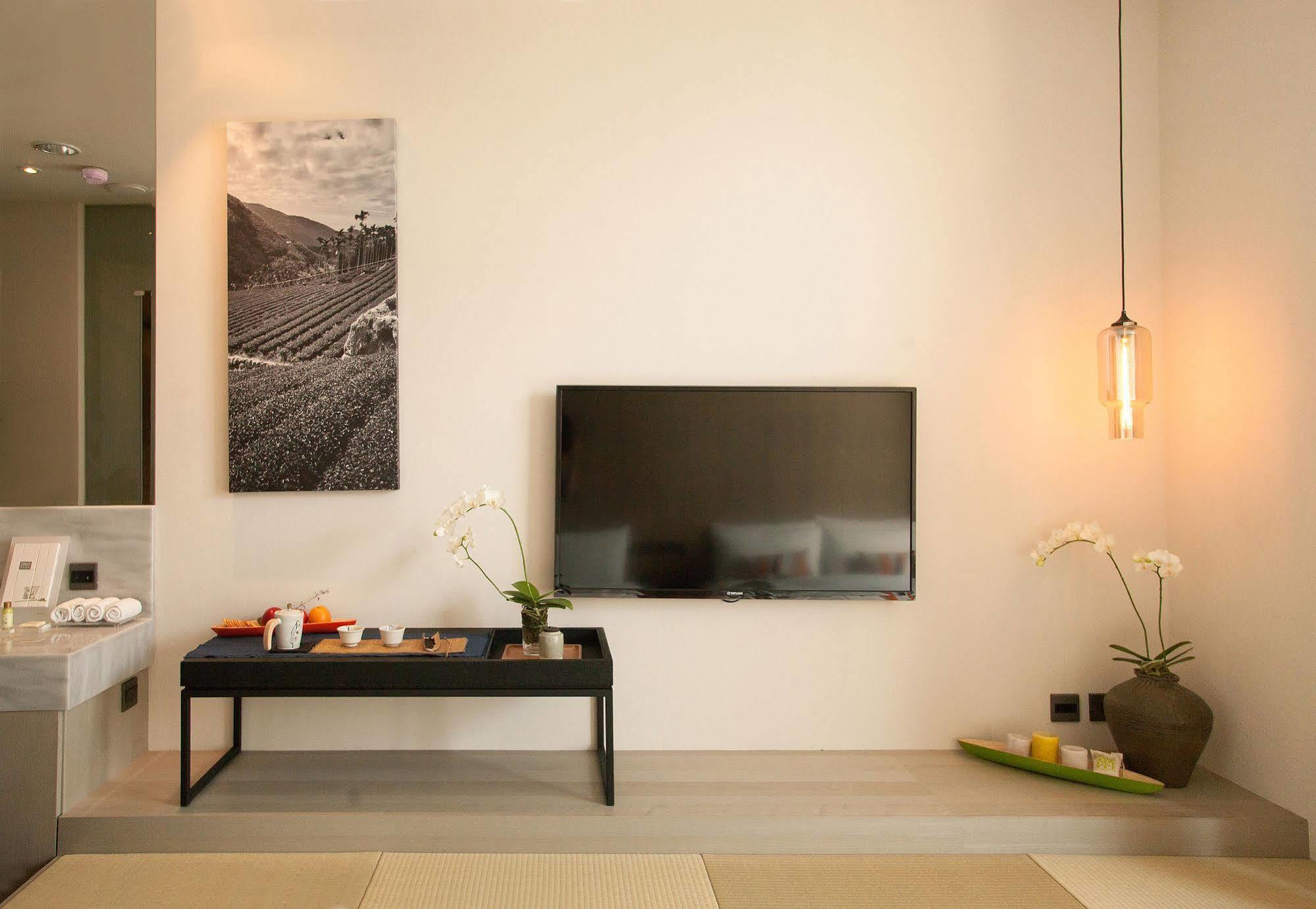 Hotel Day Plus Teascape Chiayi Exterior foto